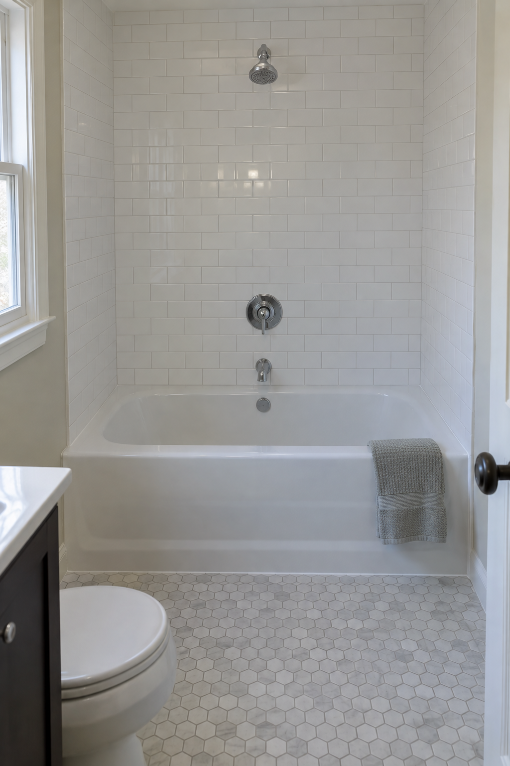 bathtub replacement with alcove tub in a Dayton bathroom